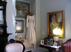 Click to view album: Arts and Antiques 