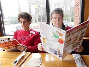 Click to view album: Out to Lunch Bunch Dec 2021 Applebee's